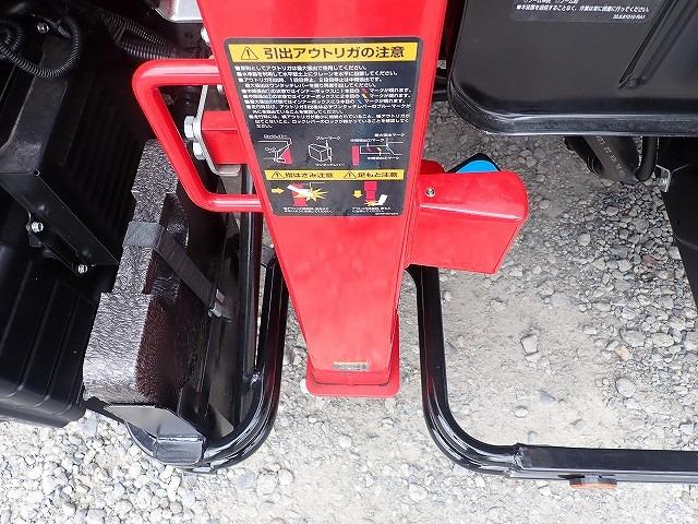 キャンター フル液晶メーター ワイド超ロング ユニック 5段クレーン(10枚目)