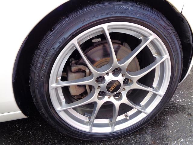 ロードスター ＲＳ　外ＫＯＮＩ車高調　外リアトーコンリンク　外ＢＢＳアルミ　外マフラー　オートエクゼエアクリ　茶革シート　シートヒーター　ＦＲ駆動　標準ＬＳＤ装備　禁煙車　キーレス　ドラレコ　外メッキ給油口カバー　ＨＩＤ（5枚目）