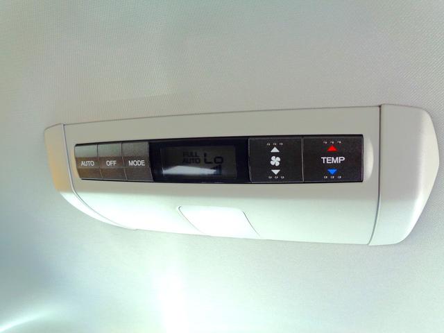 エリシオン ＧエアロＨＤＤナビスマートセレクション　後期型　特別仕様車　大型センターコンソール　純正インタＨＤＤナビ地デジＢモニ　両側Ｐスラ　純正フルエアロ　黒革調シートカバー　７人乗　禁煙車　ビルトインＥＴＣ　ＨＩＤ　スマートキ―　ウィンカーミラー（29枚目）