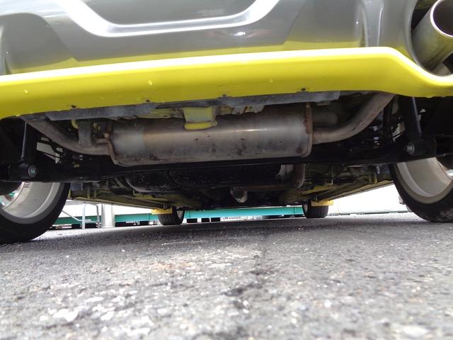 スイフトスポーツ ベースグレード ディスチャージヘッドランプ装着車グレード 純正フルエアロ 純正マフラーカッター 純マッドガード 外ディスプレイオーディオ 禁煙車 HID ETC クルコン 外アイラインエアロ 純フューエルリッドカバー(29枚目)