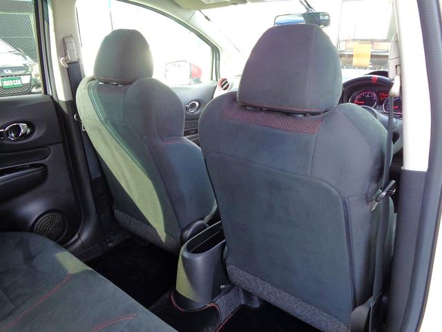 ノート ニスモ　Ｓ　外ＨＫＳ車高調　外ＨＫＳマフラー　外ＳＤナビ地デジＢｌｕｅｔｏｏｔｈオーディオ　ニスモ専用シート　ＬＥＤヘッドライト　ＬＥＤポジションライト　リアスポ　スマートキー　プッシュスターター　ドアバイザー（27枚目）