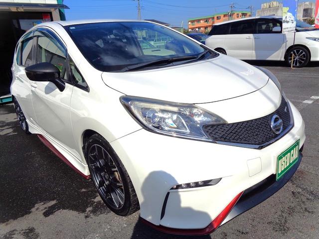 ノート ニスモ　Ｓ　外ＨＫＳ車高調　外ＨＫＳマフラー　外ＳＤナビ地デジＢｌｕｅｔｏｏｔｈオーディオ　ニスモ専用シート　ＬＥＤヘッドライト　ＬＥＤポジションライト　リアスポ　スマートキー　プッシュスターター　ドアバイザー（38枚目）