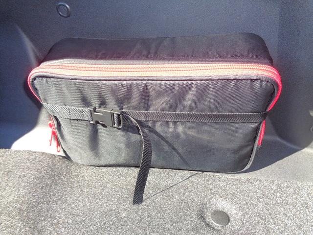 ロードスター ＶＳ　１オーナー車　純正エアロ　ＦＲ駆動　茶幌　茶革シート　ビルシュタイン車高調　リアスポ　シートヒーター　キーレス　ドラレコ　ＨＩＤ　ＥＴＣ　ＭＴモード付ＡＴ　パドルシフト　外ＨＤＤナビＤＶＤ再生　記録簿（28枚目）