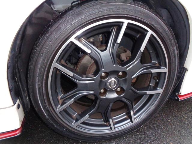 ノート ニスモ　Ｓ　１オーナー　ＮＩＳＭＯマフラー　ツインプレートクラッチ　外ＳＤナビ地デジＢモニ　外車高調　外クスコタワーバー　ＮＩＳＭＯシフトノブ　禁煙車　外ＶＤＣデビットキャンセラー　Ｎ－ＴＥＣエクストラチャンバー（5枚目）