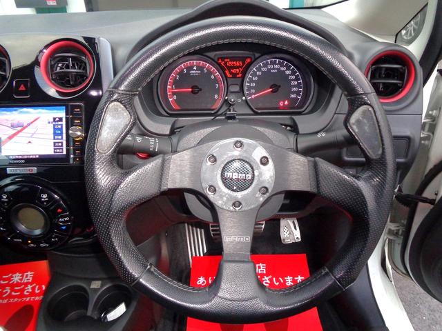 ノート ニスモ　Ｓ　１オーナー　ＮＩＳＭＯマフラー　ツインプレートクラッチ　外ＳＤナビ地デジＢモニ　外車高調　外クスコタワーバー　ＮＩＳＭＯシフトノブ　禁煙車　外ＶＤＣデビットキャンセラー　Ｎ－ＴＥＣエクストラチャンバー（10枚目）