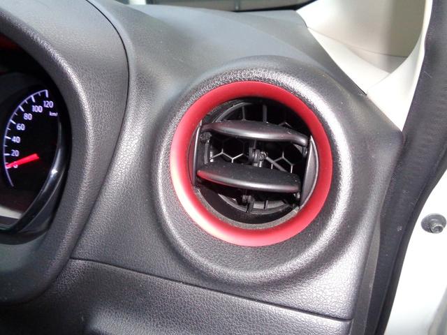 ノート ニスモ　Ｓ　１オーナー　ＮＩＳＭＯマフラー　ツインプレートクラッチ　外ＳＤナビ地デジＢモニ　外車高調　外クスコタワーバー　ＮＩＳＭＯシフトノブ　禁煙車　外ＶＤＣデビットキャンセラー　Ｎ－ＴＥＣエクストラチャンバー（11枚目）