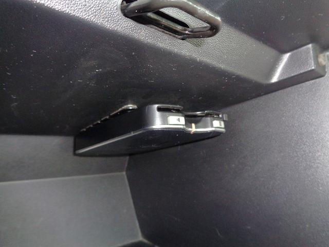 ロードスター ＶＳ　ＲＨＴ　プレミアムパッケージ　電動オープン　ＦＲ駆動　オートエクゼサスショック　オートエクゼシフトノブ　ＤＳＣ　茶革シート　シートヒータ　禁煙車　純ＨＤＤナビ地デジ　キーレス　ＨＩＤ　ＥＴＣ　ＢＯＳＥサウンド（23枚目）