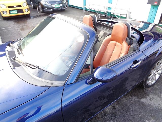 ロードスター ＶＳ　ＲＨＴ　プレミアムパッケージ　電動オープン　ＦＲ駆動　オートエクゼサスショック　オートエクゼシフトノブ　ＤＳＣ　茶革シート　シートヒータ　禁煙車　純ＨＤＤナビ地デジ　キーレス　ＨＩＤ　ＥＴＣ　ＢＯＳＥサウンド（48枚目）