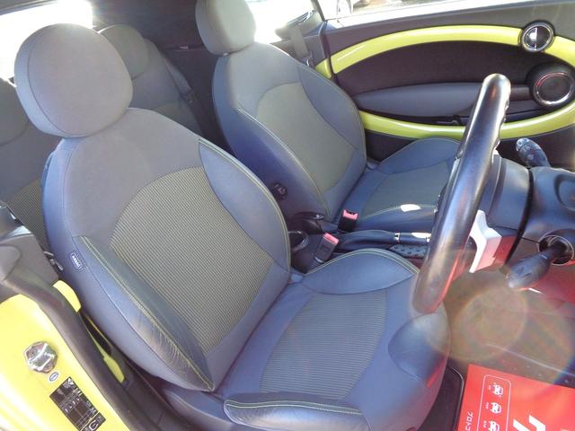 ＭＩＮＩ クーパーＳ　コンバーチブル　電動オープン　ターボ　Ｒ５７クーパーＳ　ＨＩＤ　ＥＴＣ　禁煙車　インターチェンジイエロー　ハーフレザー　ＤＳＣ　リアコーナーセンサー　キーレス　プッシュスターター　ＭＴモード付ＡＴ　サイドエアバック（8枚目）