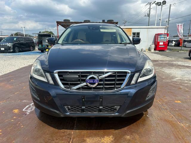 ＸＣ６０ 　レーンアシスト／シートヒーター／後席モニタ／バックカメラ／Ｂｌｕｅｔｏｏｔｈ／２．０Ｔターボ（2枚目）