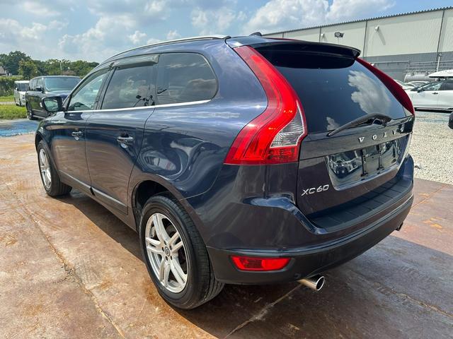 ＸＣ６０ 　レーンアシスト／シートヒーター／後席モニタ／バックカメラ／Ｂｌｕｅｔｏｏｔｈ／２．０Ｔターボ（8枚目）