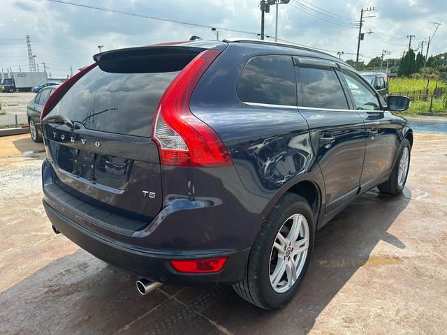 ＸＣ６０ 　レーンアシスト／シートヒーター／後席モニタ／バックカメラ／Ｂｌｕｅｔｏｏｔｈ／２．０Ｔターボ（9枚目）