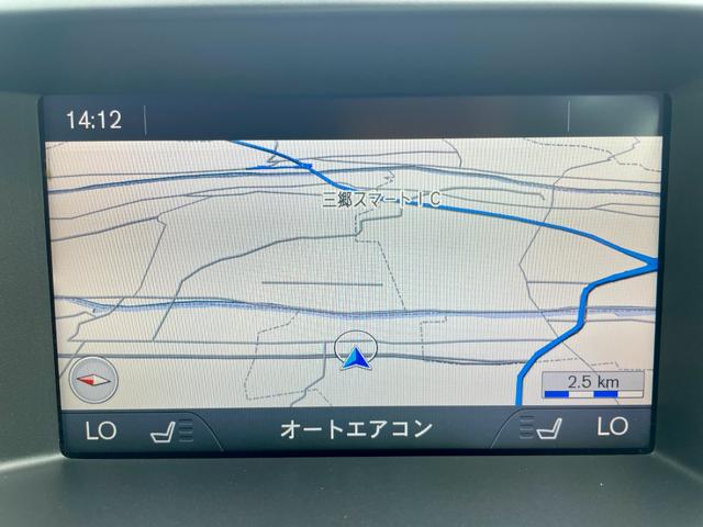 ＸＣ６０ 　革シート／オートライト／パワーシート／メモリシート／バックカメラ／レーンアシスト／ＦＣＷ／ＡＣＣ／ドライブレコーダ／シートヒータ／２．０Ｔターボ／Ｂｌｕｅｔｏｏｔｈ／（27枚目）
