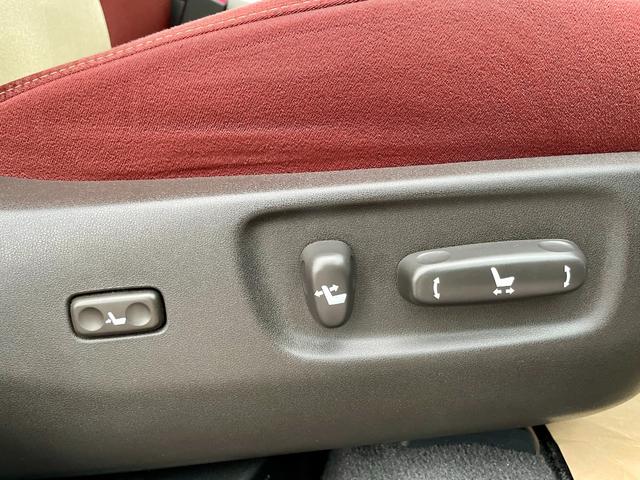 ＳＡＩ 　クルーズコントロール／ＬＥＤヘッドライト／ハイブリッド／ＡＣＣ／パワーステアリング／バックカメラ／Ｂｌｕｅｔｏｏｔｈ／パワーシート／メモリシート／ＴＶ／プッシュスタート（19枚目）