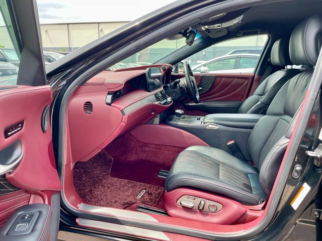 ＬＳ ＬＳ５００ｈ　エグゼクティブ　ＡＷＤ／ハイブリット／オートライト革シート／シートヒータ／エアコン／パワーシート４ＷＤ／Ｂｌｕｅｔｏｏｔｈ／ステアリングヒーター全周囲カメラ／バックカメラ後席モニター／マッサージシート／パークアシスト（13枚目）