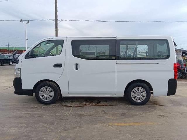 ＮＶ３５０キャラバンバン 　ディーゼル／ナビ／バックカメラ／Ｂｌｕｅｔｏｏｔｈ／ＥＴＣ（5枚目）