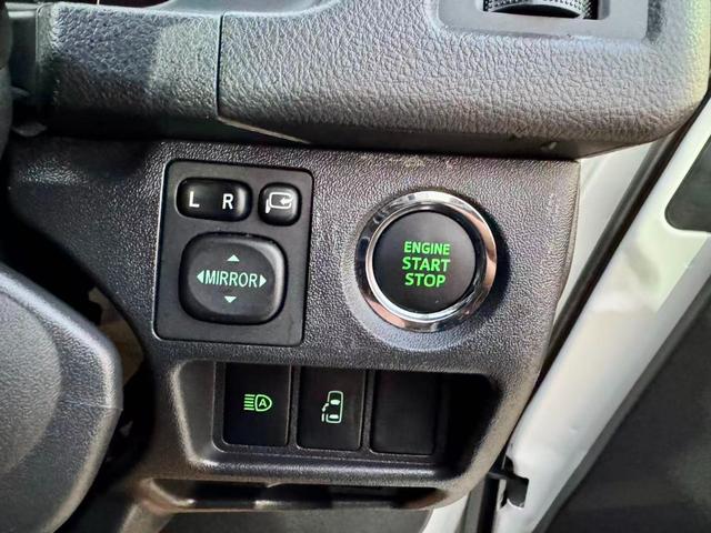 ハイエースコミューター 　ディーゼル／１４人乗り／ＬＥＤヘッドライト／スライドドア／３６０カメラデジタルインナーミラー（22枚目）