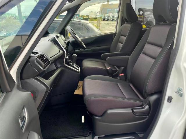 セレナ 　プロパイロット／純正ナビ／両側電動スライドドア／３６０カメラ／ＡＣＣ／レーンアシスト／デジタルインナーミラー／ワンオーナー（12枚目）