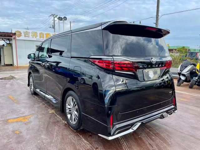 アルファードハイブリッド Ｚ　１４ｉｎディスプレイオーディオＰＬＵＳ／パノラミックビョーモニター／デジタルインナーミラー／左右独立ムーンルーフ／カラーヘッドアップディスプレイ／トヨタチームメイト／１３型有機ＥＬ後席ディスプレイ（10枚目）