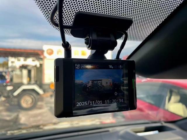 アルファードハイブリッド Ｚ　１４ｉｎディスプレイオーディオＰＬＵＳ／パノラミックビョーモニター／デジタルインナーミラー／左右独立ムーンルーフ／カラーヘッドアップディスプレイ／トヨタチームメイト／１３型有機ＥＬ後席ディスプレイ（27枚目）