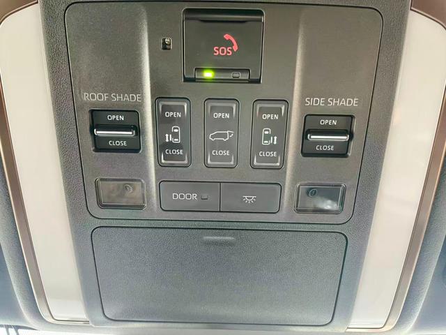 アルファードハイブリッド Ｚ　１４ｉｎディスプレイオーディオＰＬＵＳ／パノラミックビョーモニター／デジタルインナーミラー／左右独立ムーンルーフ／カラーヘッドアップディスプレイ／トヨタチームメイト／１３型有機ＥＬ後席ディスプレイ（33枚目）