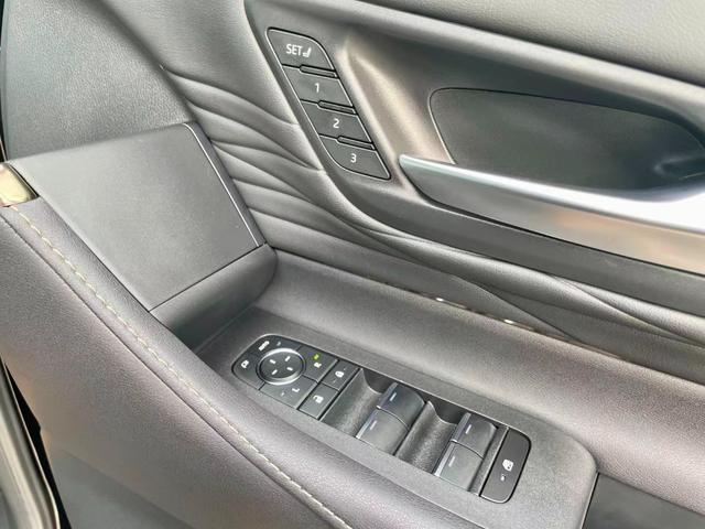 アルファードハイブリッド Ｚ　１４ｉｎディスプレイオーディオＰＬＵＳ／パノラミックビョーモニター／デジタルインナーミラー／左右独立ムーンルーフ／カラーヘッドアップディスプレイ／トヨタチームメイト／１３型有機ＥＬ後席ディスプレイ（34枚目）