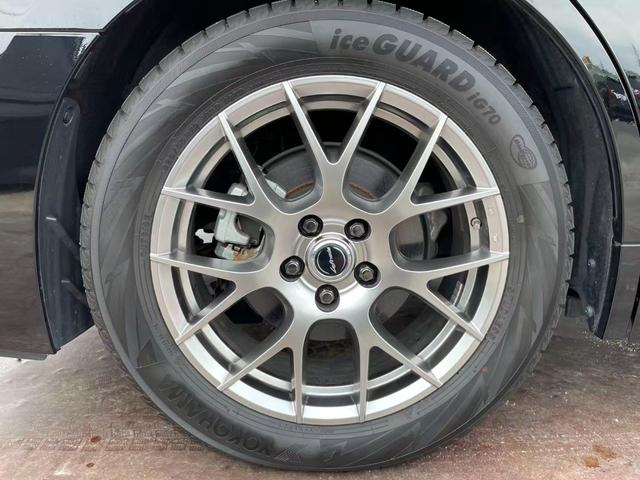 ヴェルファイアハイブリッド 　左右特別ムーンルーフ／デジタルインナーミラー／両側電動スライドドア／プレミアムナッパ黒本革シート／３眼ＬＥＤヘッドライト（11枚目）