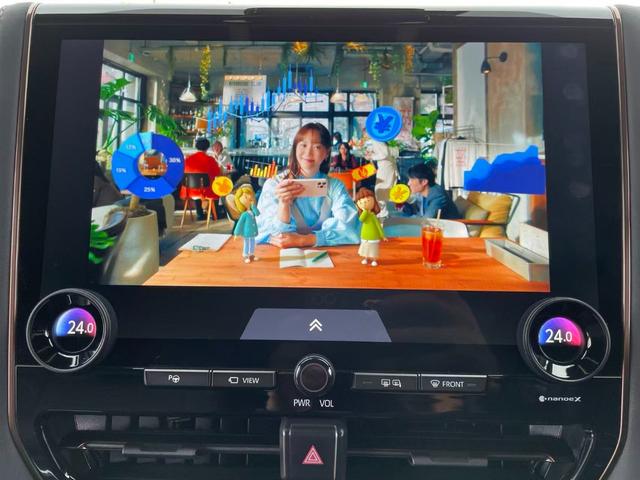 ヴェルファイアハイブリッド 　左右特別ムーンルーフ／デジタルインナーミラー／両側電動スライドドア／プレミアムナッパ黒本革シート／３眼ＬＥＤヘッドライト（30枚目）