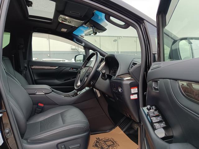 アルファード 　サンルーフ／４ＷＤ／ＪＢＬスピーカー／３６０カメラ／ＡＣＣ／自動駐車システム／Ｂｌｕｅｔｏｏｔｈ／ＴＶ／ドライブレコーダー／パワーメモリシート／革シーと／レーンアシストこうせき／シートヒータ／エアコン（16枚目）