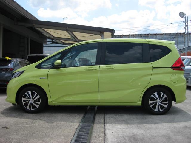 ハイブリッド・Gホンダセンシング ギャザーズ9インチインターナビ Bカメラ ETC 両側パワースライドドア ハーフレザーシート 7人乗り スライドサンシェード アダプティブクルーズコントロール ホンダセンシング 純正15インチAW(8枚目)