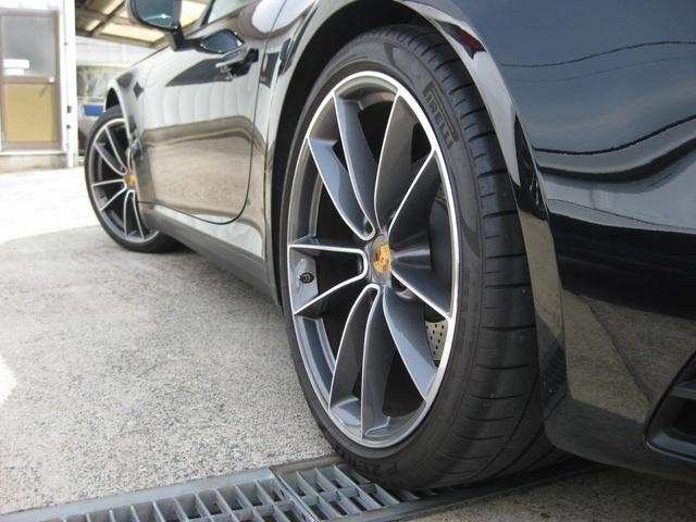 ９１１ ９１１カレラ　右Ｈ　スポーツクロノｐｋｇ　スポーツエグゾースト　フロントアクスルリフトシステム　レーンチェンジアシスト　クラシック２０／２１アルミ　３６０カメラ　社外ドラレコ・レーダー　クルーズコントロール　ＥＴＣ（16枚目）