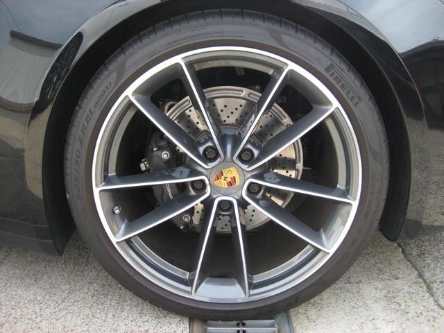 ９１１ ９１１カレラ　右Ｈ　スポーツクロノｐｋｇ　スポーツエグゾースト　フロントアクスルリフトシステム　レーンチェンジアシスト　クラシック２０／２１アルミ　３６０カメラ　社外ドラレコ・レーダー　クルーズコントロール　ＥＴＣ（17枚目）