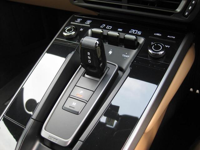 ９１１ ９１１カレラ　右Ｈ　スポーツクロノｐｋｇ　スポーツエグゾースト　フロントアクスルリフトシステム　レーンチェンジアシスト　クラシック２０／２１アルミ　３６０カメラ　社外ドラレコ・レーダー　クルーズコントロール　ＥＴＣ（26枚目）