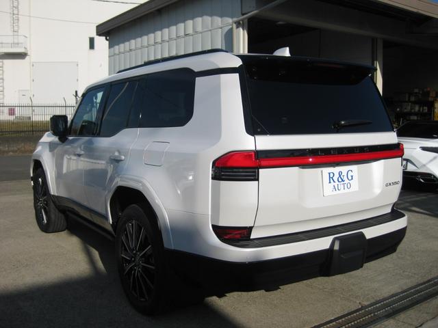 ＧＸ ＧＸ５５０　バージョンＬ　ワンオーナー　マークレビンソンサウンド　パノラマルーフ　オートサイドステップ　Ｄインナーミラー　クールＢＯＸ　パワーバックドア　２２インチＡＷ　純正ナビ　パノラミックビューカメラ　電動格納サードシート（10枚目）