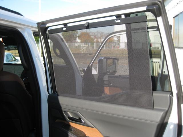 ＧＸ ＧＸ５５０　バージョンＬ　ワンオーナー　マークレビンソンサウンド　パノラマルーフ　オートサイドステップ　Ｄインナーミラー　クールＢＯＸ　パワーバックドア　２２インチＡＷ　純正ナビ　パノラミックビューカメラ　電動格納サードシート（21枚目）