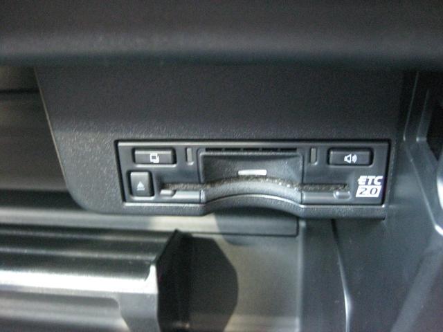 ＧＸ ＧＸ５５０　バージョンＬ　ワンオーナー　マークレビンソンサウンド　パノラマルーフ　オートサイドステップ　Ｄインナーミラー　クールＢＯＸ　パワーバックドア　２２インチＡＷ　純正ナビ　パノラミックビューカメラ　電動格納サードシート（35枚目）