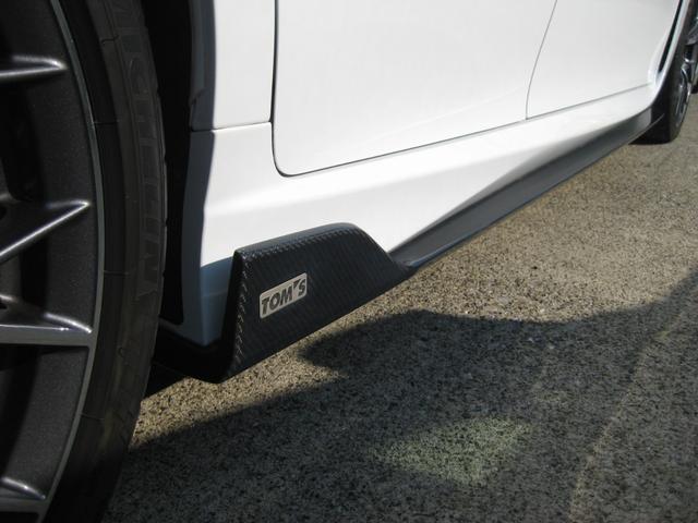 ＧＳ Ｆ ベースグレード　ＴＯＭ’Ｓエアロ　ムーンルーフ　オレンジキャリパー　セーフティシステムプラス　黒革シート　シートヒーター　ステアヒーター　ＢＳＭ　ＥＴＣ２．０　純正ナビ　Ｂカメラ　ＴＶ　ドアバイザー　カーボンパーツ（13枚目）