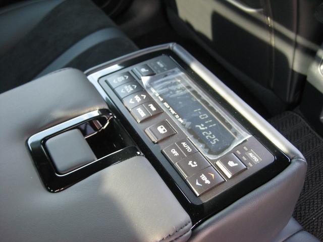 ＧＳ Ｆ ベースグレード　ＴＯＭ’Ｓエアロ　ムーンルーフ　オレンジキャリパー　セーフティシステムプラス　黒革シート　シートヒーター　ステアヒーター　ＢＳＭ　ＥＴＣ２．０　純正ナビ　Ｂカメラ　ＴＶ　ドアバイザー　カーボンパーツ（22枚目）