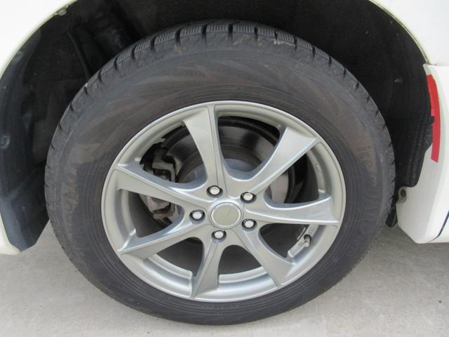 エスティマハイブリッド アエラス　プレミアムエディション　４ＷＤ　当店ユーザー様直接買取車　アルパインツインモニター　Ｂｌｕｅｔｏｏｔｈオーディオ　バックカメラ　両側パワースライドドア　ビルトインＥＴＣ　スマートキー２本　パワーシート　ＨＩＤライト　フォグ（30枚目）