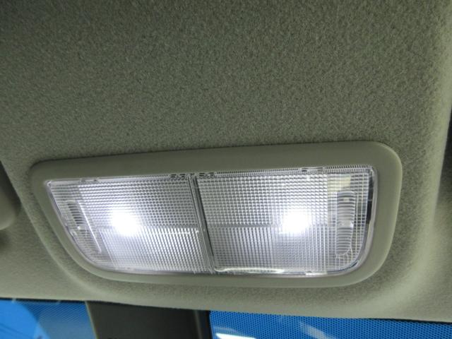 シャトル ハイブリッドＸ　ホンダセンシング　禁煙車　黒革コンビシート　フルセグ純正ナビＴＶ　バックカメラ　Ｂｌｕｅｔｏｏｔｈオーディオ　ビルトインＥＴＣ　クルーズコントロール　スマートキー　シートヒーター　ＬＥＤライト　フォグランプ　新車保証書（45枚目）