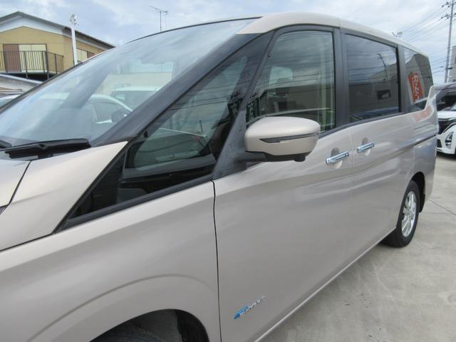 セレナ Ｇ　プロパイロット　禁煙ワンオーナー車　９インチ純正ナビＴＶ　全方位モニター　両側電動ドア　ドラレコ　ＥＴＣ　デジタルミラー　スマートキー２本　ロールサンシェード　シートバックテーブル　ＬＥＤライト（30枚目）