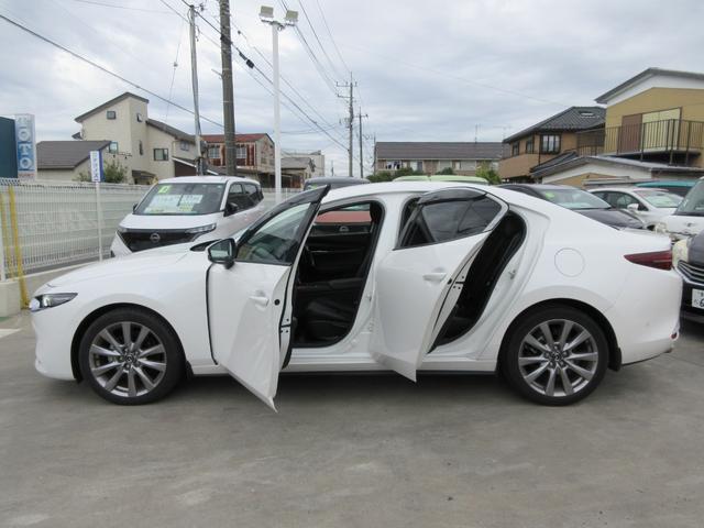 ＭＡＺＤＡ３セダン ２０Ｓ　Ｌパッケージ　運転支援　禁煙車　革シート　フルセグ純正ナビＴＶ　３６０°全方位モニター　前後ドライブレコーダー　ＥＴＣ　Ｂｌｕｅｔｏｏｔｈ　パワーシート＆シートヒーター　スマートキー　ＬＥＤライト　新車保証書（33枚目）
