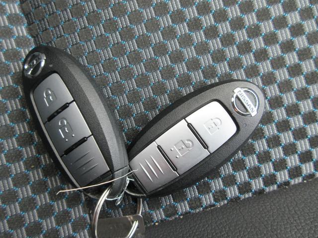 キックス Ｘ　プロパイロット　禁煙ワンオーナー車　フルセグ純正ナビＴＶ　アラウンドビューモニター　ドラレコ　シートヒーター　ＥＴＣ　Ｂｌｕｅｔｏｏｔｈ　スマートキー２本　ルーフレール　ＬＥＤライト　新車保証書（14枚目）