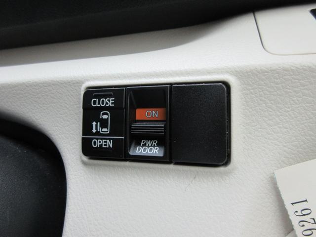 シエンタ X 後期モデル スマートエントリーPKG セーフティセンス 禁煙車 純正ナビ 地デジTV バックカメラ ドライブレコーダー パワースライドドア Bluetooth ETC プッシュスタート ドアバイザー(11枚目)