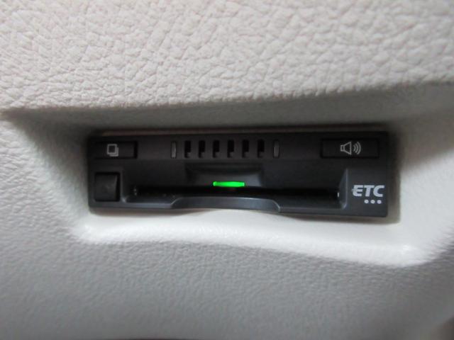 シエンタ X 後期モデル スマートエントリーPKG セーフティセンス 禁煙車 純正ナビ 地デジTV バックカメラ ドライブレコーダー パワースライドドア Bluetooth ETC プッシュスタート ドアバイザー(12枚目)