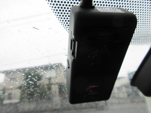 シエンタ X 後期モデル スマートエントリーPKG セーフティセンス 禁煙車 純正ナビ 地デジTV バックカメラ ドライブレコーダー パワースライドドア Bluetooth ETC プッシュスタート ドアバイザー(13枚目)