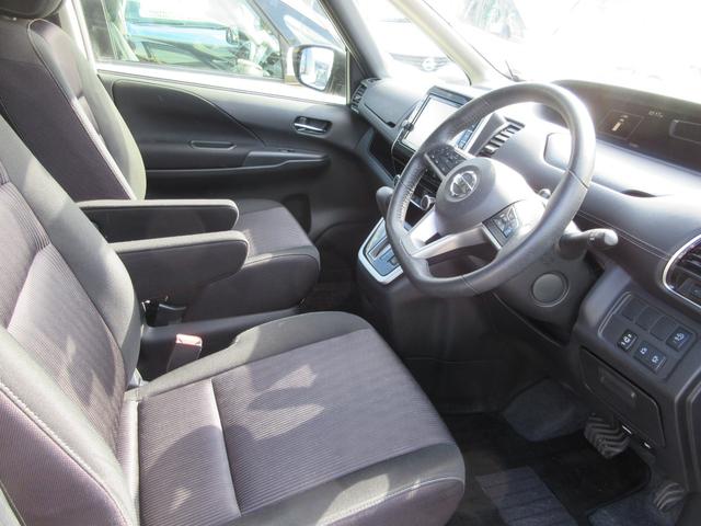 セレナ ハイウェイスター　ＶセレクションＩＩ　プロパイロット　駐車支援　後席フリップダウンモニター　禁煙ワンオーナー車　９型純正ナビＴＶ　アラウンドビューモニター　ブルーレイ再生　両側電動ドア　ＥＴＣ　ロールサンシェード　ＬＥＤライト　新車保証書（15枚目）