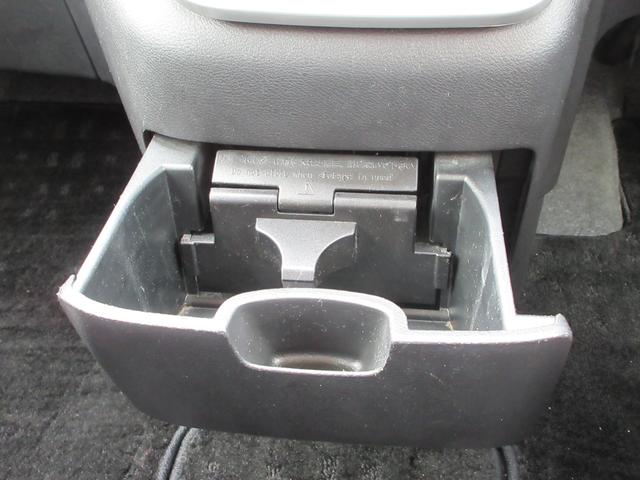 セレナ ハイウェイスター　ＶセレクションＩＩ　プロパイロット　駐車支援　後席フリップダウンモニター　禁煙ワンオーナー車　９型純正ナビＴＶ　アラウンドビューモニター　ブルーレイ再生　両側電動ドア　ＥＴＣ　ロールサンシェード　ＬＥＤライト　新車保証書（54枚目）