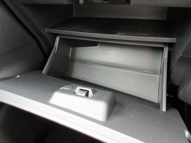 セレナ ハイウェイスター　ＶセレクションＩＩ　プロパイロット　駐車支援　後席フリップダウンモニター　禁煙ワンオーナー車　９型純正ナビＴＶ　アラウンドビューモニター　ブルーレイ再生　両側電動ドア　ＥＴＣ　ロールサンシェード　ＬＥＤライト　新車保証書（59枚目）