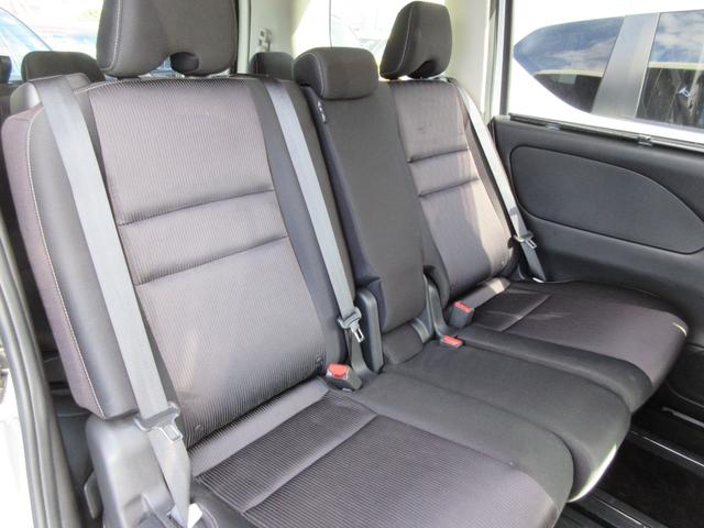 セレナ ハイウェイスター　ＶセレクションＩＩ　プロパイロット　駐車支援　後席フリップダウンモニター　禁煙ワンオーナー車　９型純正ナビＴＶ　アラウンドビューモニター　ブルーレイ再生　両側電動ドア　ＥＴＣ　ロールサンシェード　ＬＥＤライト　新車保証書（60枚目）